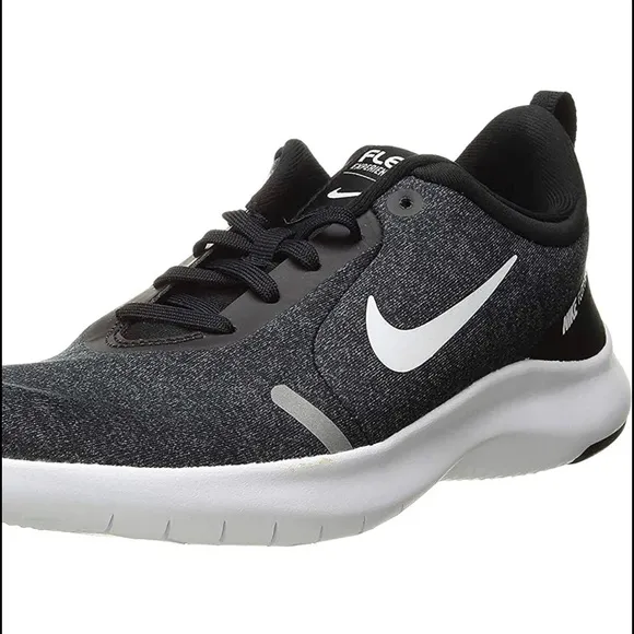 Nike Flex Experience 8