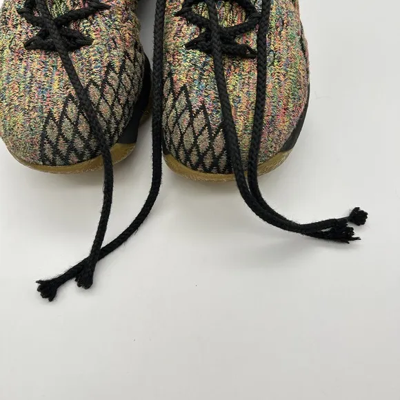 Nike LeBron 15 Shoes Youth Size 4Y Multicolor Flyknit Basketball 922811-901 Rare