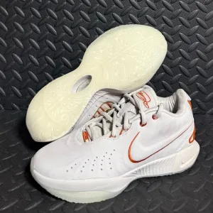 Nike LeBron Basketball Shoes Mens Size 6.5 Womens Size 8