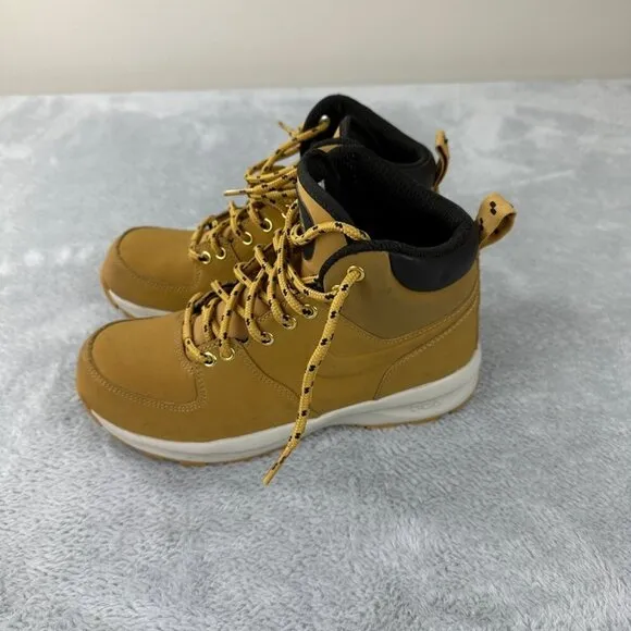 Nike Manoa Leather ACG Boots (GS) Haystack Size 4.5Y 472648-700