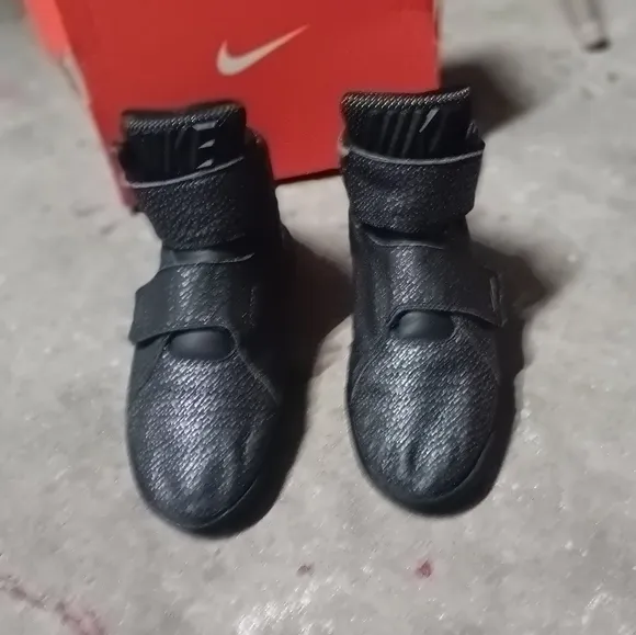 Nike Marxman Premium All Star QS 'Triple Black Iridescent' 6.5Y (8W)