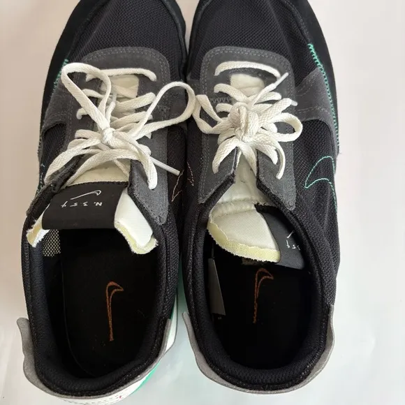 NIKE Mens 11.5 Daybreak Black Menta Sneakers Type N 354 Running Shoes CJ1156-001