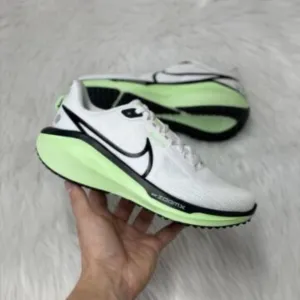 Nike Vomero 17 Low Womens Running Shoes White HF4999-100 NEW* Size 6.5
