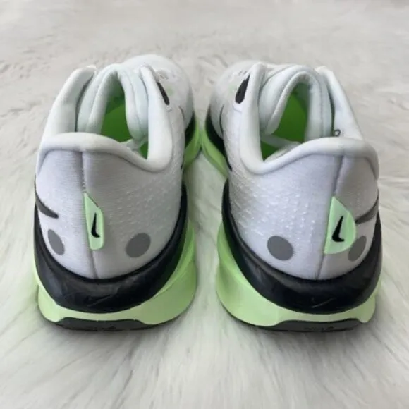 Nike Vomero 17 Low Womens Running Shoes White HF4999-100 NEW* Size 6.5