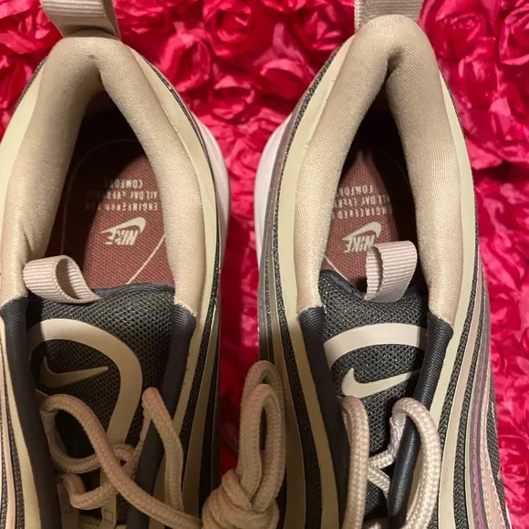 Nike WMNS Air Max 97 Ultra '17 SE Desert Sand Grey