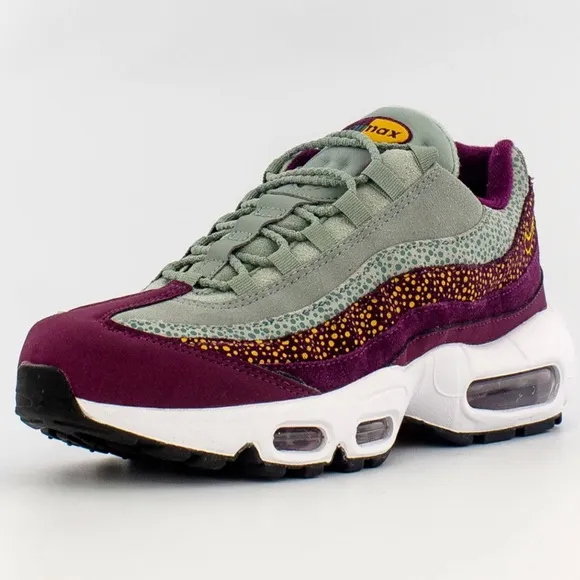 Nike Women's Air Max 95 Premium