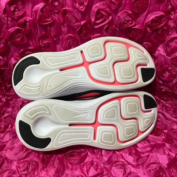 Nike Women's Lunarconverge