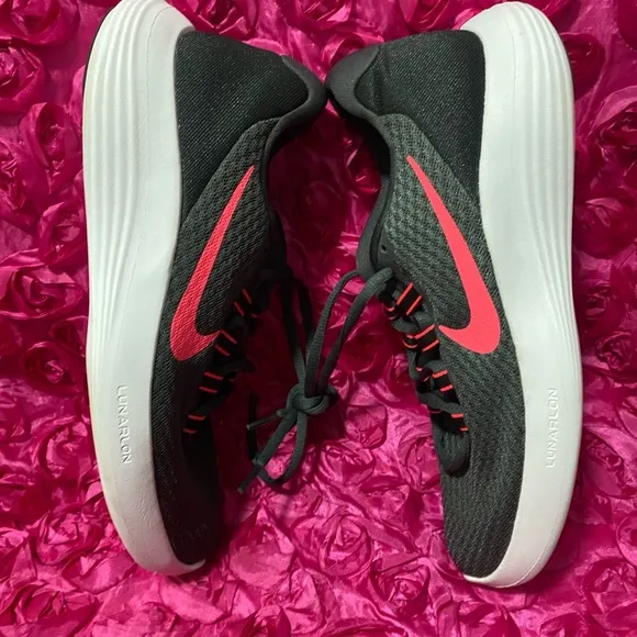 Nike Women's Lunarconverge