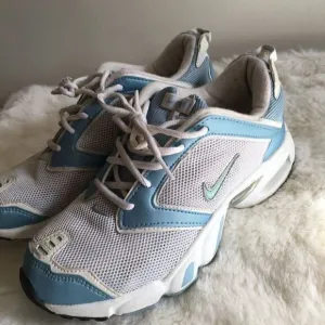 Nike 2003  Air Max Blue shimmer padded mesh!