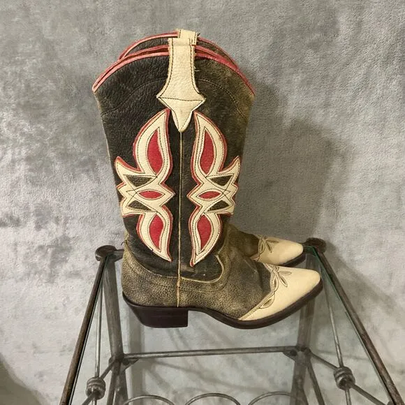 Nine West Leather Cowboy/ girl Boots Rodeo Women’s size  5.5 Inlaid Pattern