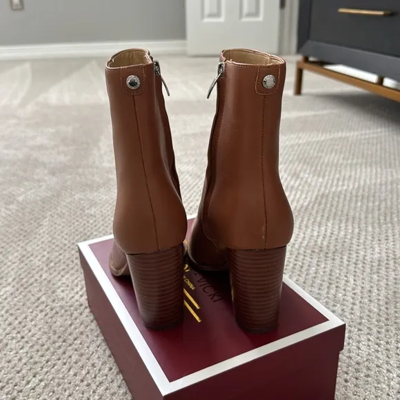 Nine West - Tryme 9x9 - Ankle Boots
