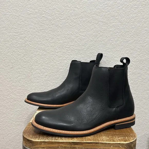 Nisolo Marco All Weather Black Leather Chelsea Boots Size 10.5