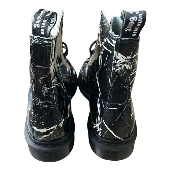 NWOB- Dr. Martens 1460 PASCAL MARBLE Boots.