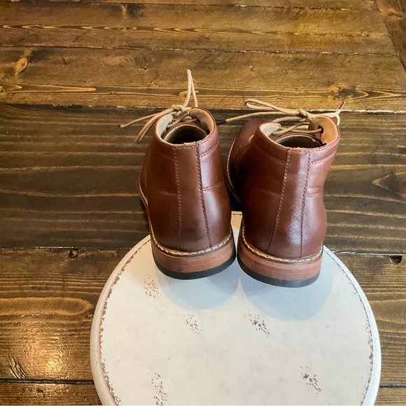 NWOB Men's Brown Leather Chukka Boots