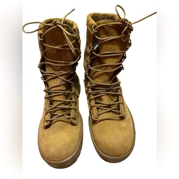 💙💙🌼NWOT Altama Military Army Combat Boots. Tan Coyote Hot Weather Vibram
