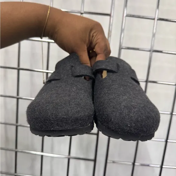 NWOT Birkenstock Wool Felt Clog Women's Gray Slip-On Shoes EU 37