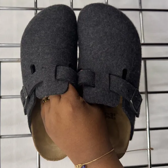 NWOT Birkenstock Wool Felt Clog Women's Gray Slip-On Shoes EU 37