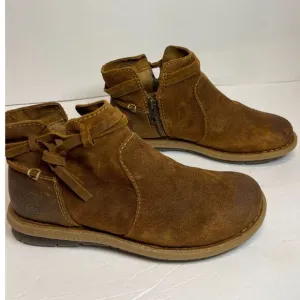 NWOT Born Wynter Comfort Booties Brown Suede Ankle Boots - Size 7