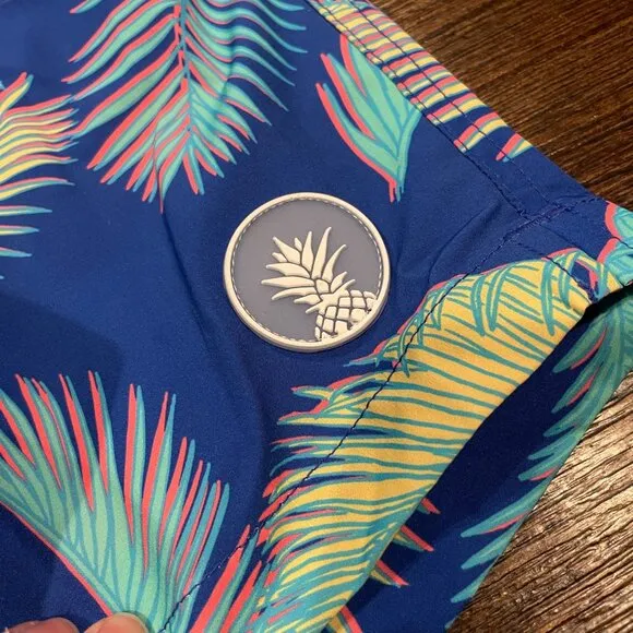 NWOT Chubbies Men's Sz M The Retro Palms 5.5&quot; Lined Classic Swim Trunk Blue
