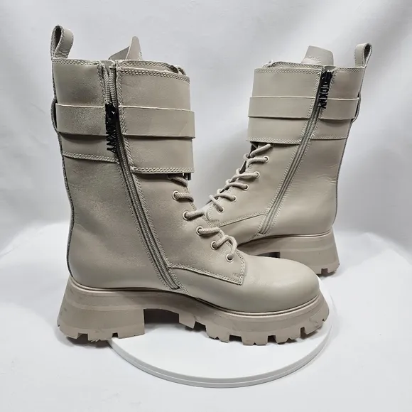 NWOT DKNY Lug Sole Combat Boots Deep Vanilla Size 10M Leather Lace Up Gothcore