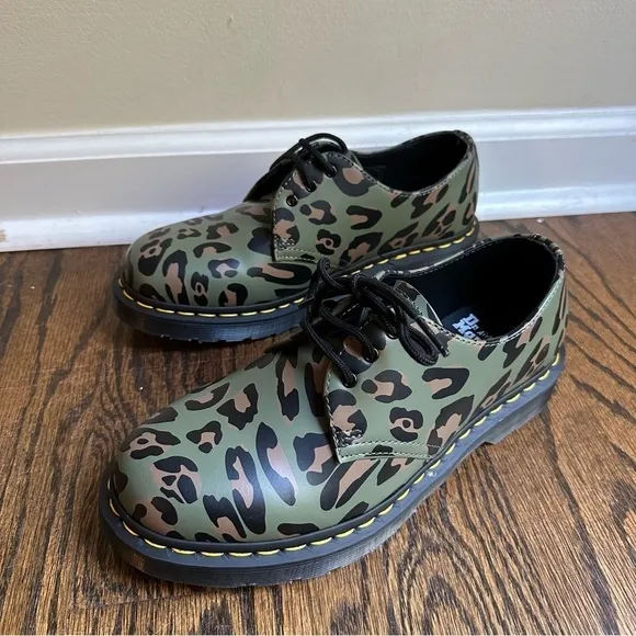 NWOT Dr Martens 1461 Distorted Leopard Print Oxford Shoes