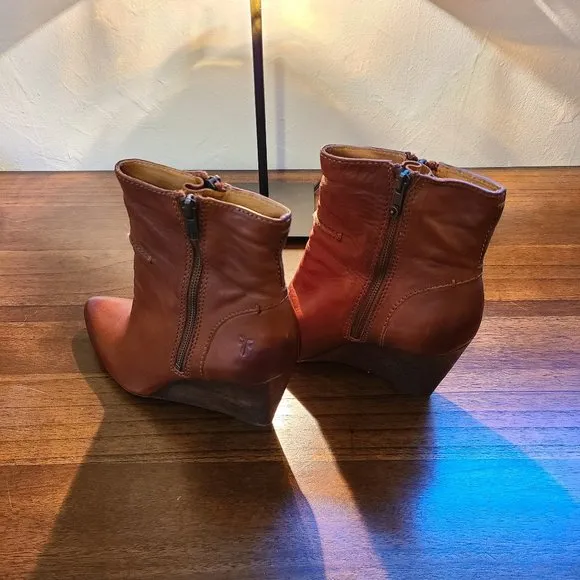 NWOT Frye Ankle Wedge Boots (US 9.5M)