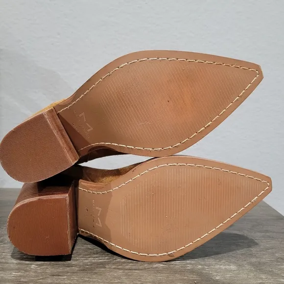 NWOT Marc Fisher Sueded Alva Boots