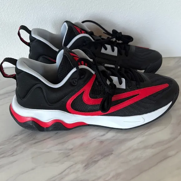 NWOT Nike GIANNIS IMMORTALITY 3 MENS