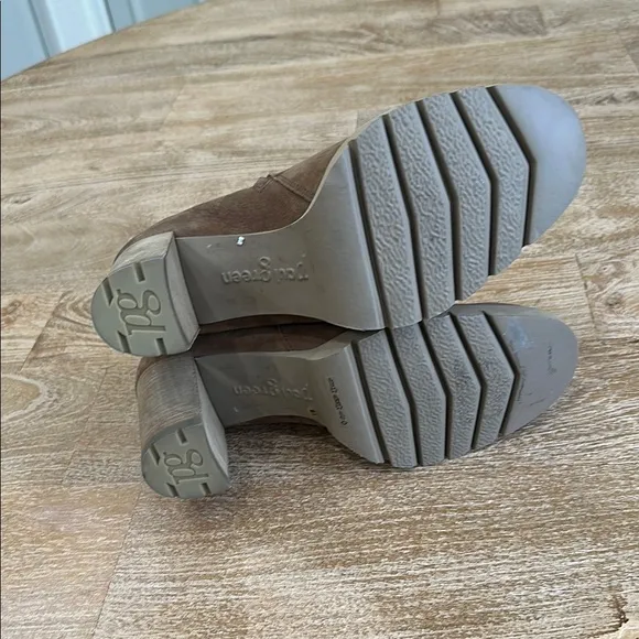 NWOT Paul Green Selma Tan Nubuck Leather Heeled Ankle Boots 9
