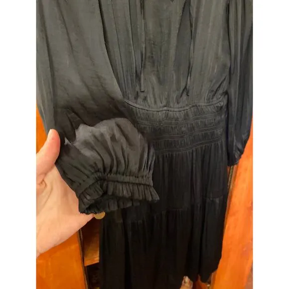NWOT Sexy Grade &amp; Gather Stunning Long Sleeve Satin Mini Dress Small