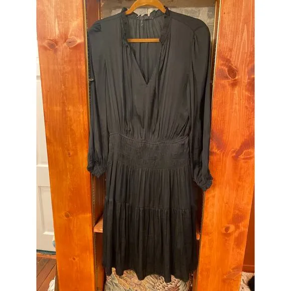 NWOT Sexy Grade &amp; Gather Stunning Long Sleeve Satin Mini Dress Small