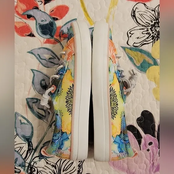 NWOT Sperry Ladies Boat Slip Ons