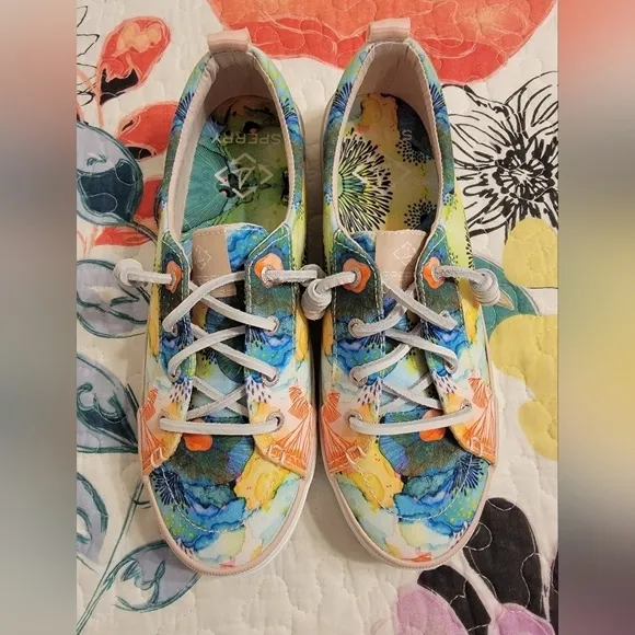 NWOT Sperry Ladies Boat Slip Ons