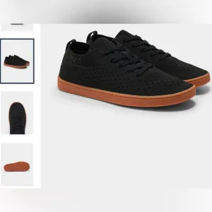 NWOT Suavs Men’s the Zilker Gum Shoe size 10