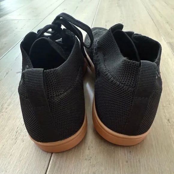 NWOT Suavs Men’s the Zilker Gum Shoe size 10