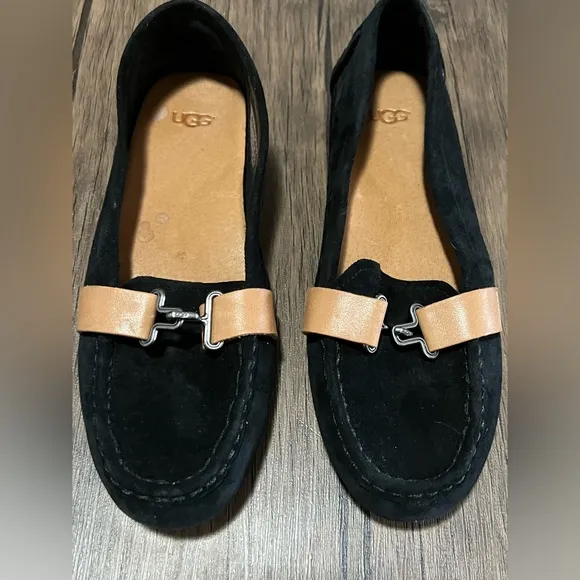 NWOT UGG® Aven Slip On Shoes for Women