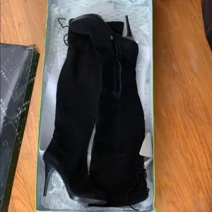 NWOT Women's Black Over-the-Knee Sam Edelman Boots