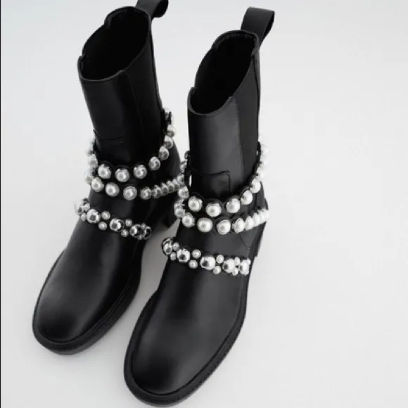 NWOT- Zara Black Pearl Strap Low Heeled Leather Boot Size EU 36 - US 6. 2128/612