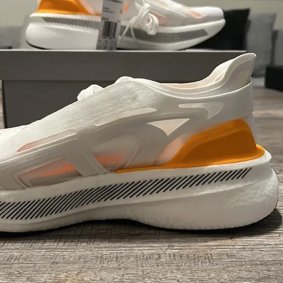 NWT Adidas by Stella McCartney Ultraboost 5 Shoes - White/Orange - IE8770