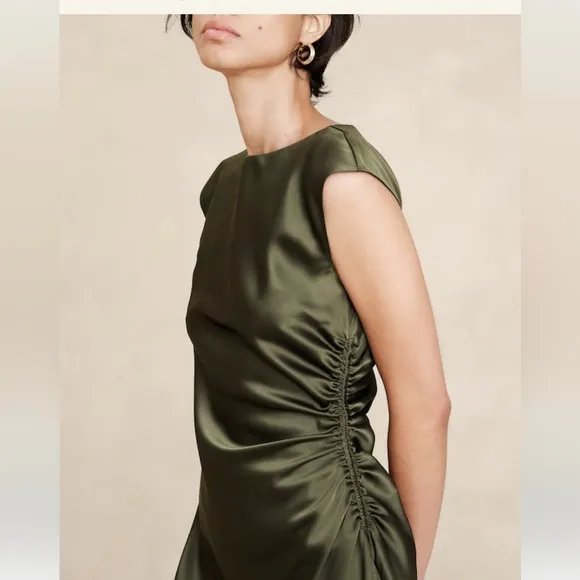 NWT BANANA REPUBLIC SHIRRED-SIDE SATIN MIDI DRESS