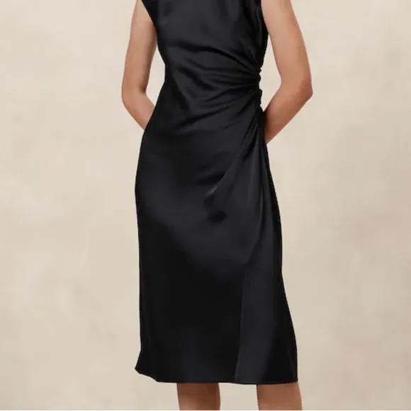 NWT BANANA REPUBLIC SHIRRED-SIDE SATIN MIDI DRESS