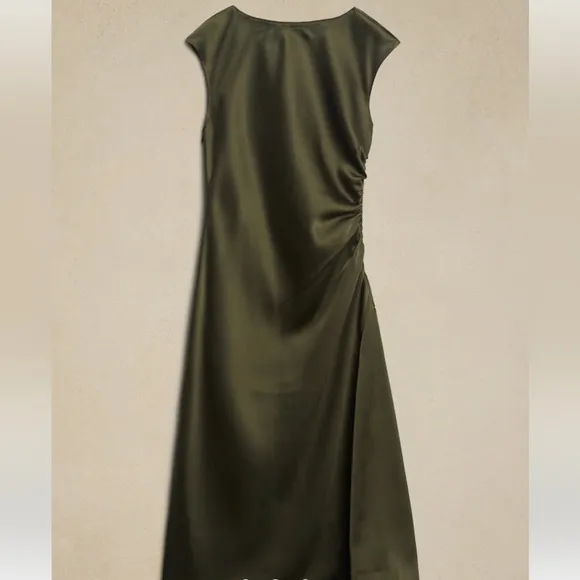 NWT BANANA REPUBLIC SHIRRED-SIDE SATIN MIDI DRESS