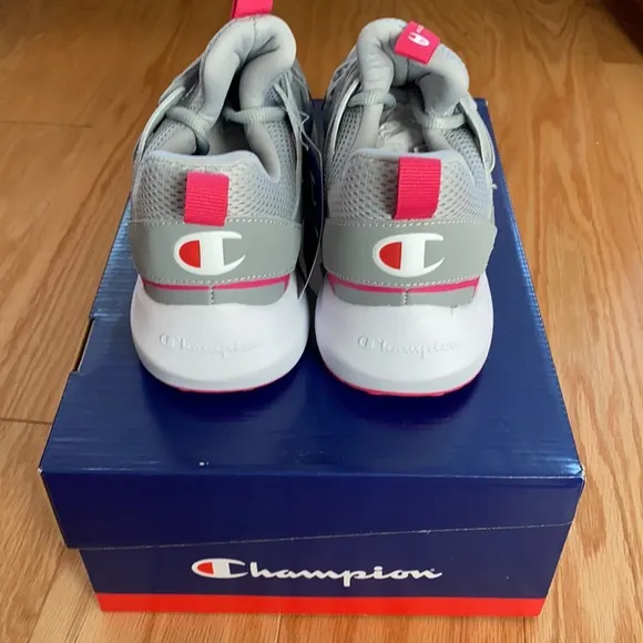 NWT-Champion® Ripple A Kids' Sneakers-Style:RIPPLE A-Color:Grey/Fuchsia.