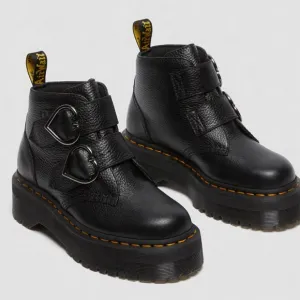 NWT Dr. Martens DEVON HEART LEATHER PLATFORM BOOTS