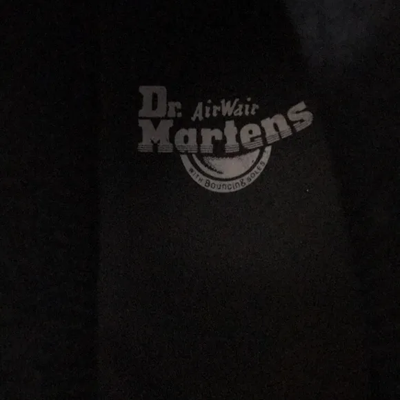 NWT Dr. Martens DEVON HEART LEATHER PLATFORM BOOTS
