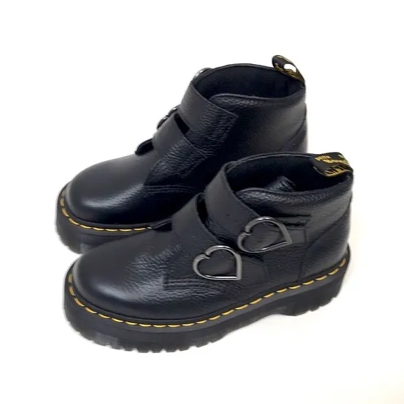 NWT Dr. Martens DEVON HEART LEATHER PLATFORM BOOTS