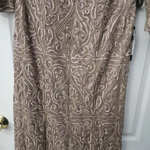 NWT JS Collectiond Soutache Embroidered Boat Neck Gown Maple Sugar  Sz 14
