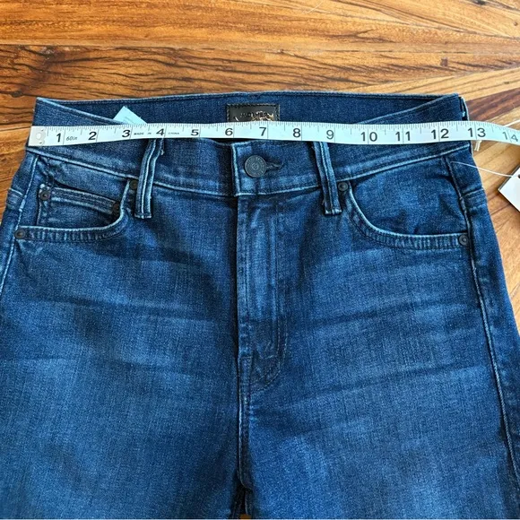 NWT Mother “The Insider Crop” jeans in Twilight Magic - size 24