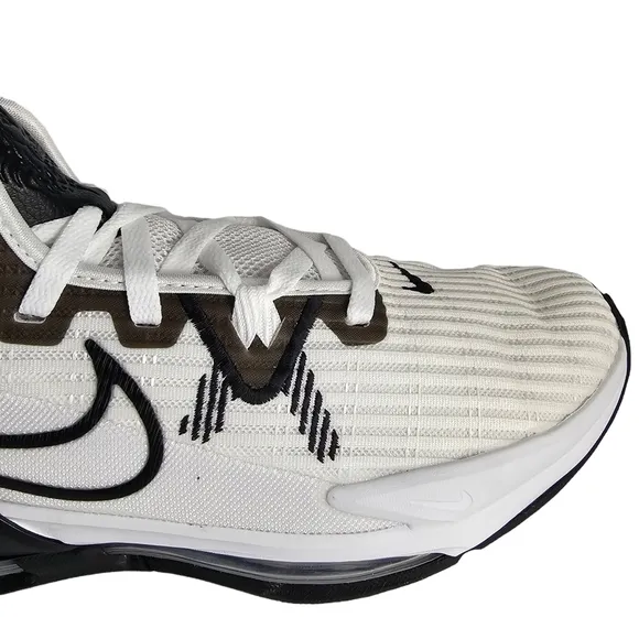 NWT Nike LeBron Witness 6 Men's Size 12 White and Black Basketball Sneaker Shoes