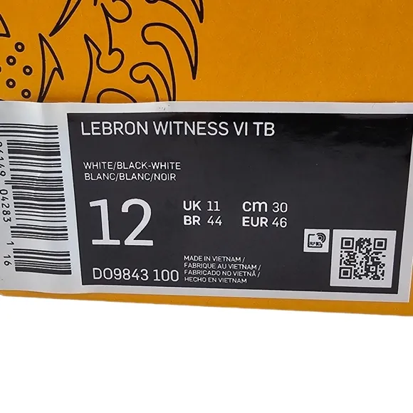 NWT Nike LeBron Witness 6 Men's Size 12 White and Black Basketball Sneaker Shoes